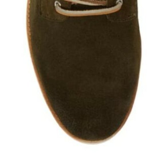 Men\'s Blackstone Dark Green Suede Chukka Boot. Plain Toe, Mid top. Size 44. main image 4